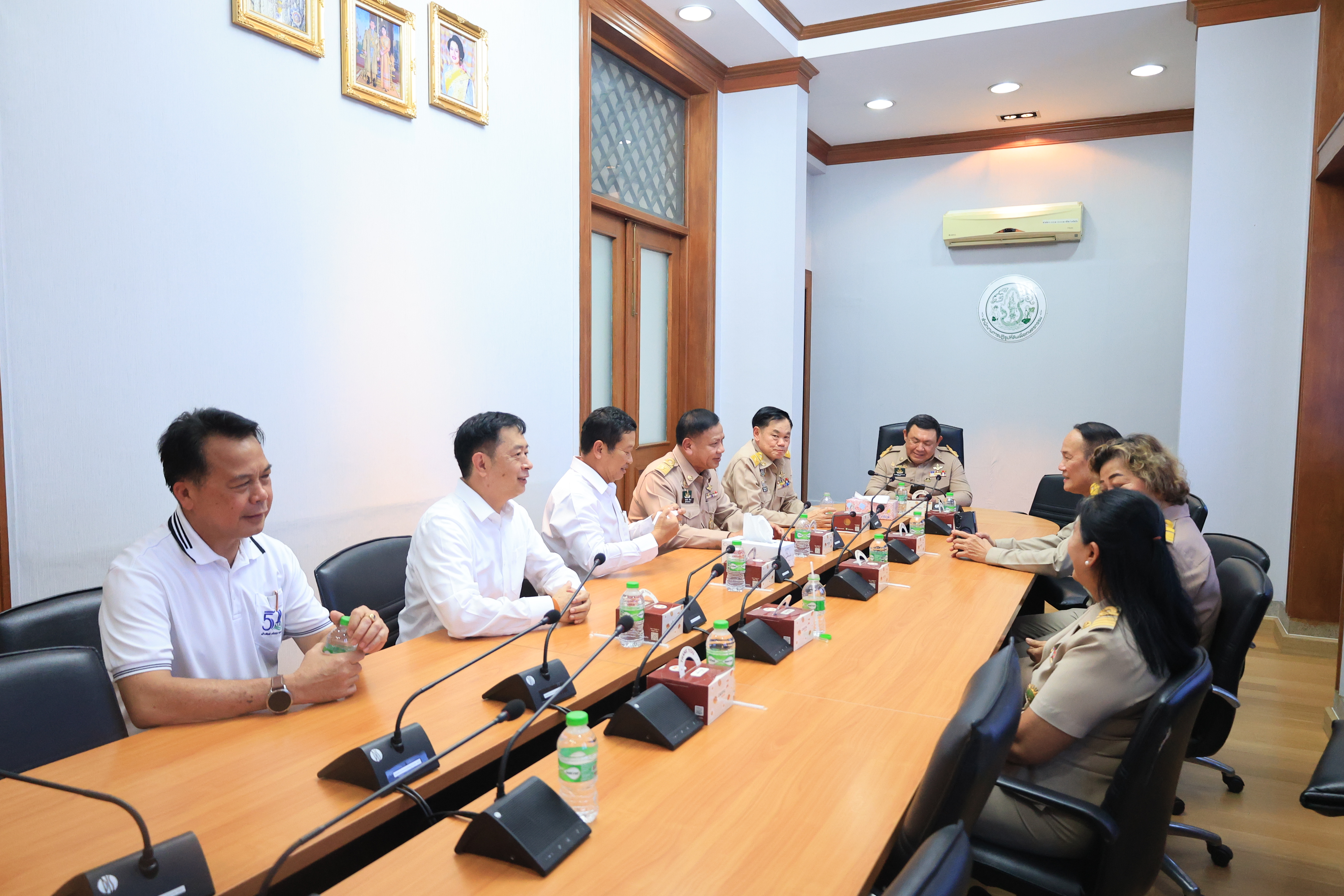 title - ส.ป.ก. แสดงมุทิตาจิต “เกษียณอย่างภาคภูมิ สานต่อความผูกพัน” เชิดชูเกียรติผู้เกษียณ ประจำปี 2569